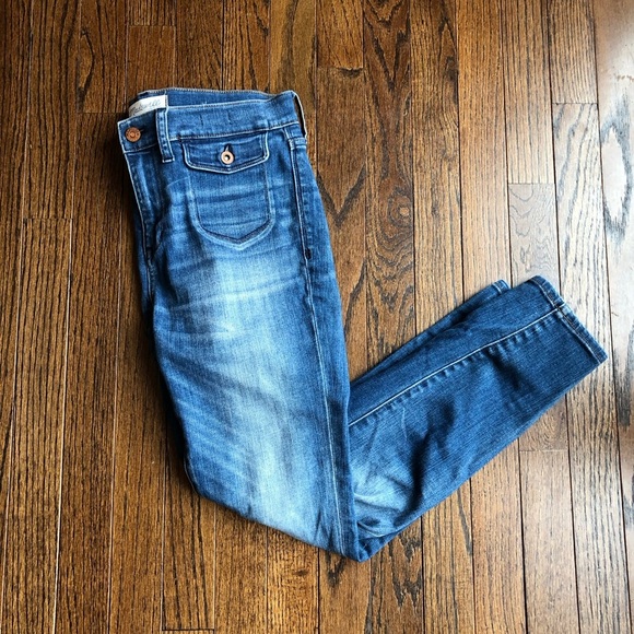 Madewell Women’s 28 High-Rise Crop Medium Wash Jeans - EUC! - Picture 1 of 13